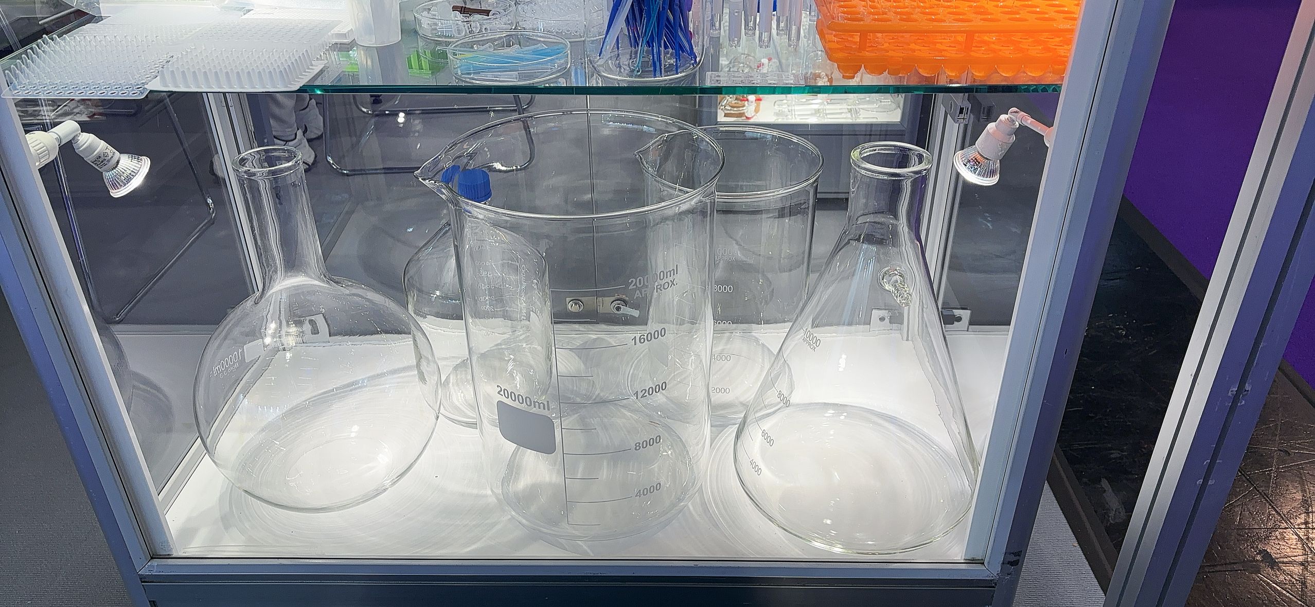 Huida Joined analytica 2026 in Munich, Germany (9).jpg